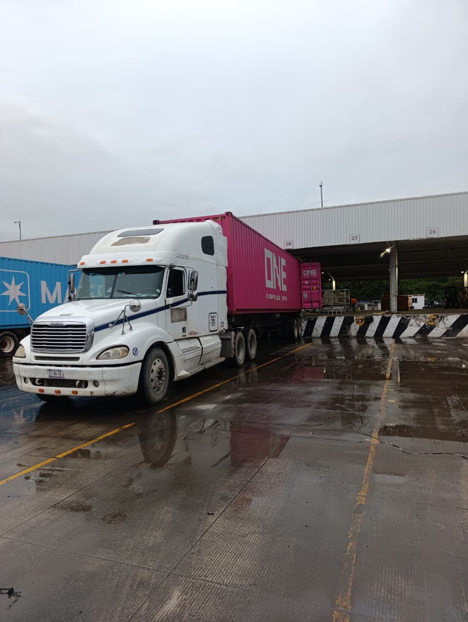 Placeholder: transporte de carga local